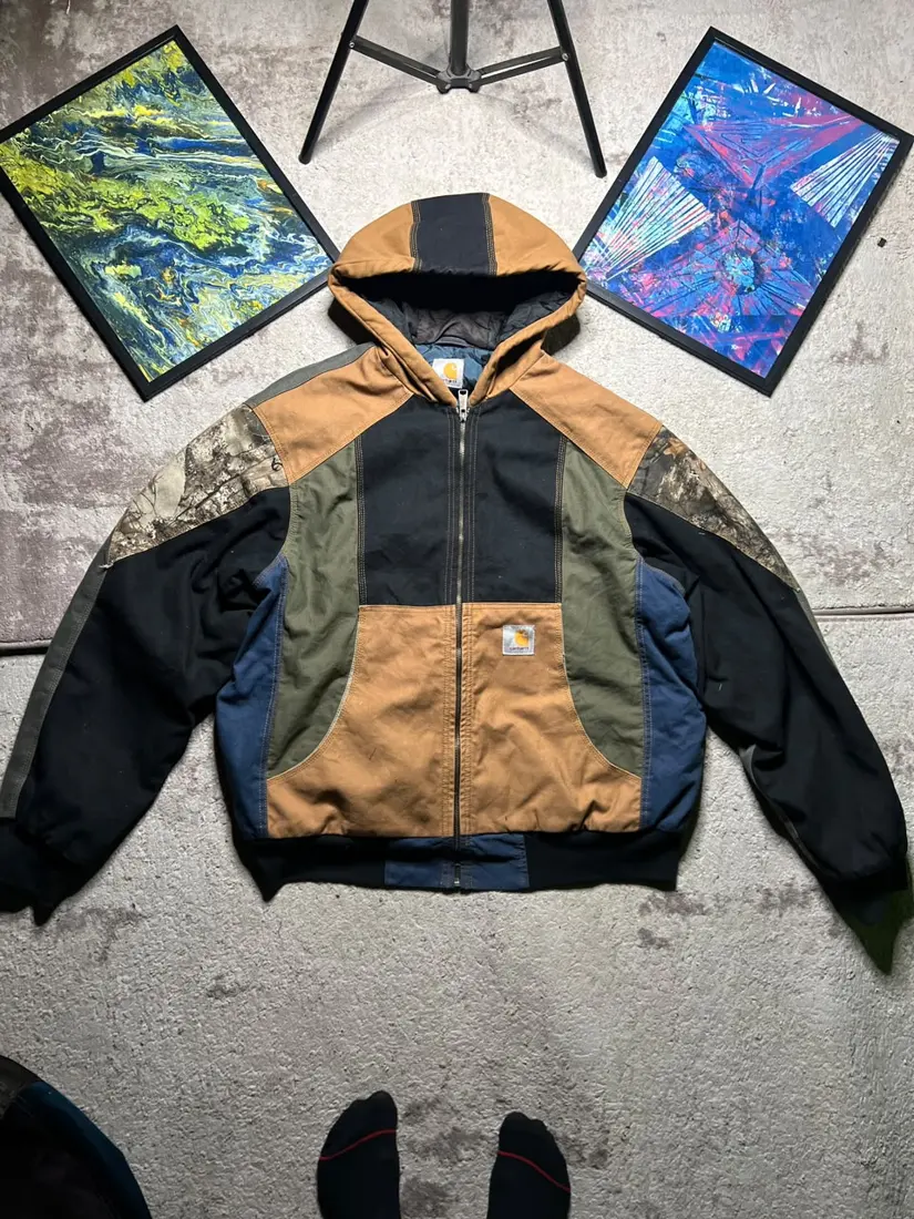 Vintage Carhartt Hooded Active Jacket — Black